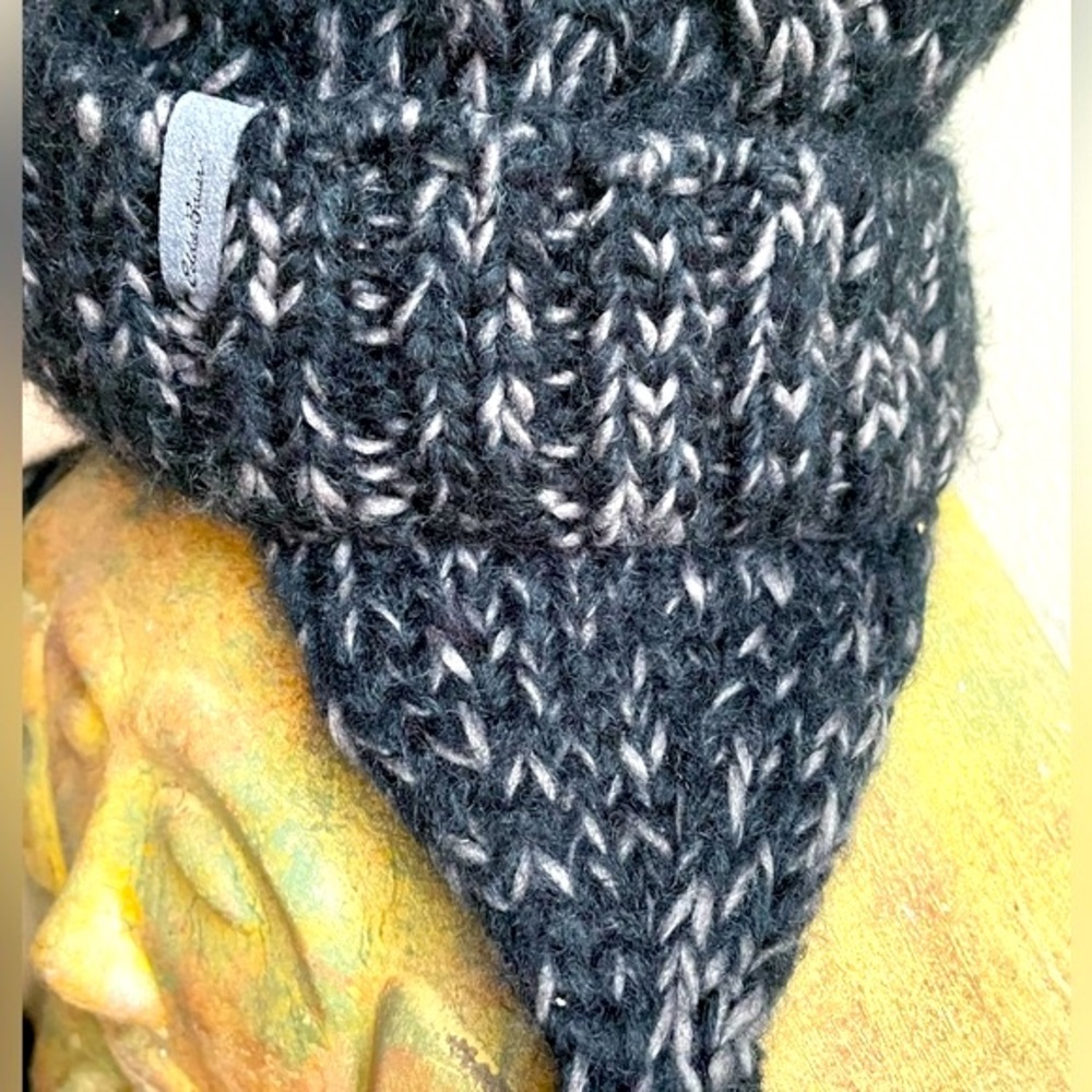 Eddie Bauer Black Knit Pom-Pom Hat - Picture 3 of 6
